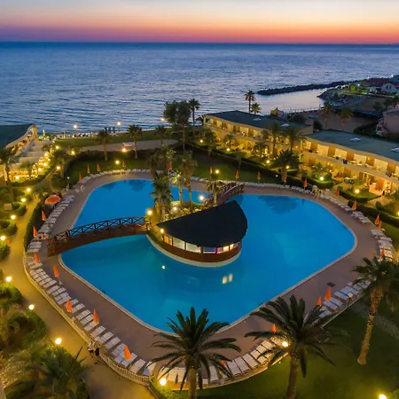 Club La Castellana Mare 4* 贝尔韦代雷