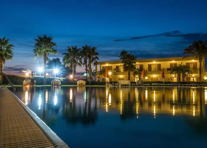 Hotel Club La Castellana Mare 4*