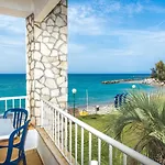 Club La Castellana Mare Hotel