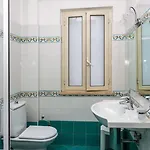 Hotel Club La Castellana Mare 4*