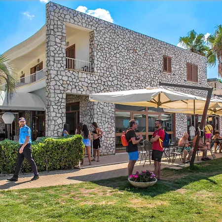 Club La Castellana Mare 4*