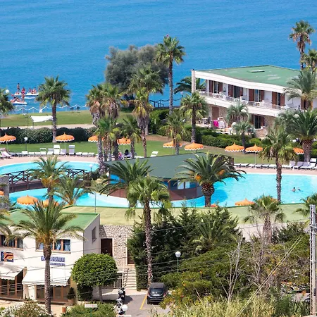 Club La Castellana Mare Hotel