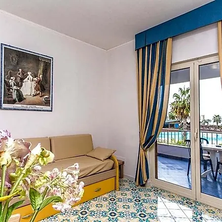 Club La Castellana Mare Hotel