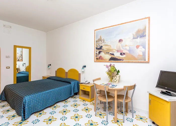 Club La Castellana Mare Hotel 4*