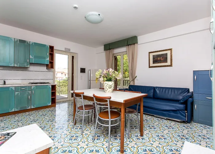 Club La Castellana Mare Hotel 4*