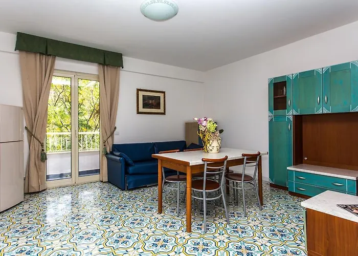 Club La Castellana Mare Hotel 4*